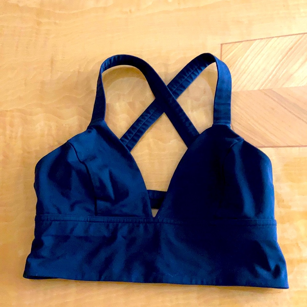 Lululemon black sports bra